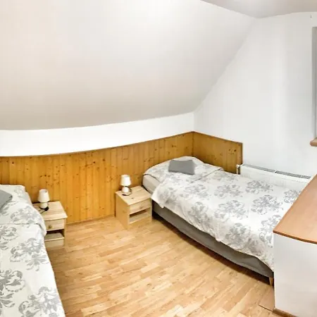Ivana 18 A 19 U Hustopecskych Jezer * Hustopece Nad Becvou