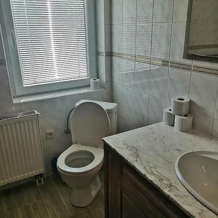 Ivana 18 A 19 U Hustopecskych Jezer * Hustopece Nad Becvou